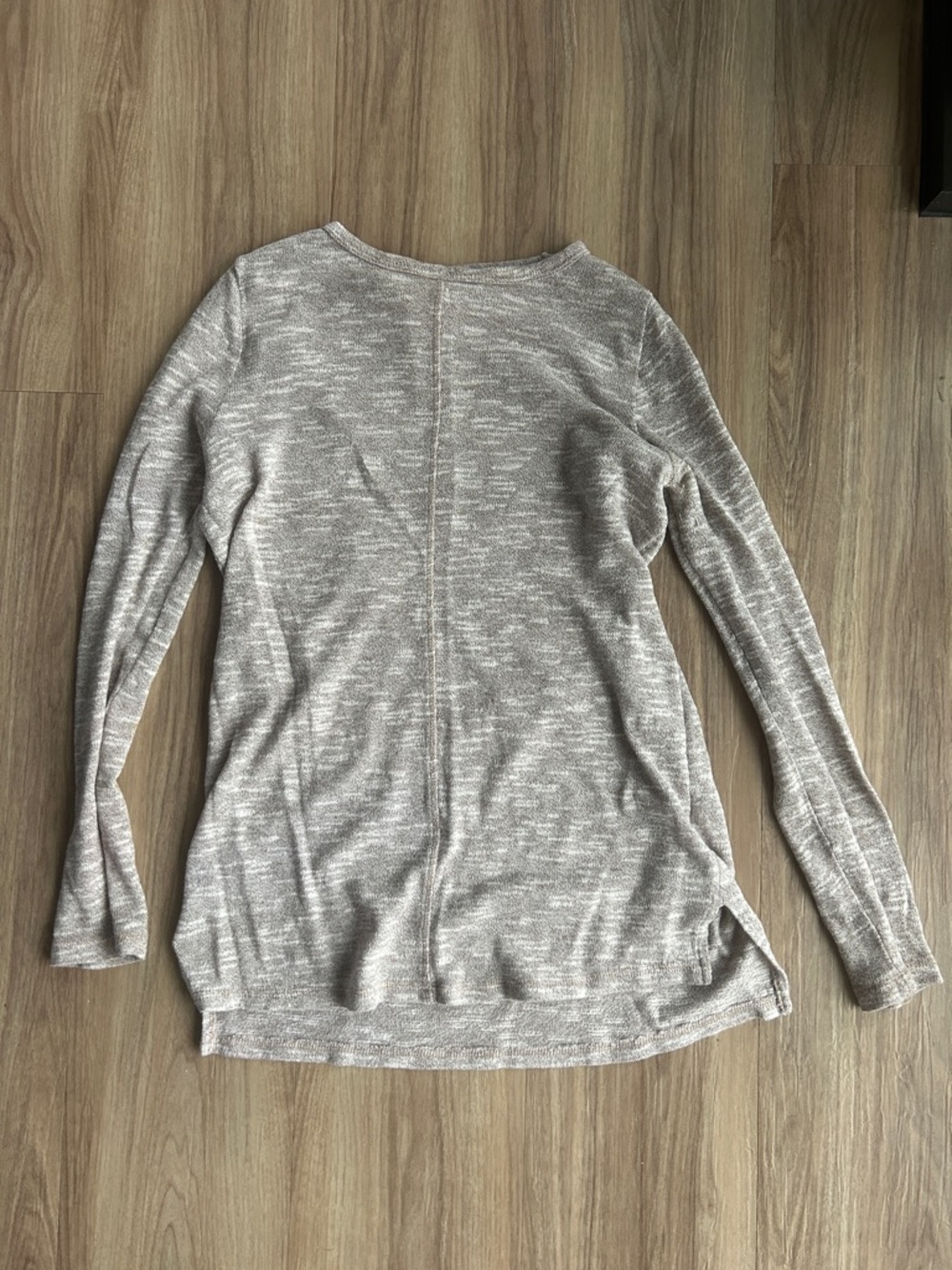 St. John's Bay Heathered Taupe Long Sleeve Knit Top